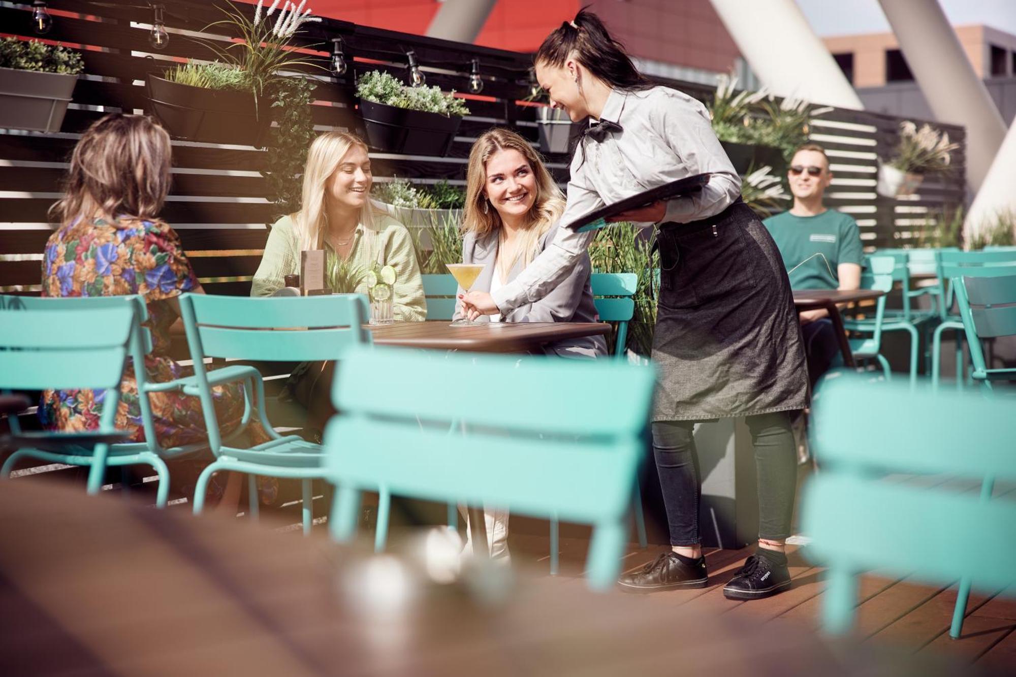 Van Der Valk Hotel Вейнендаал Екстериор снимка
