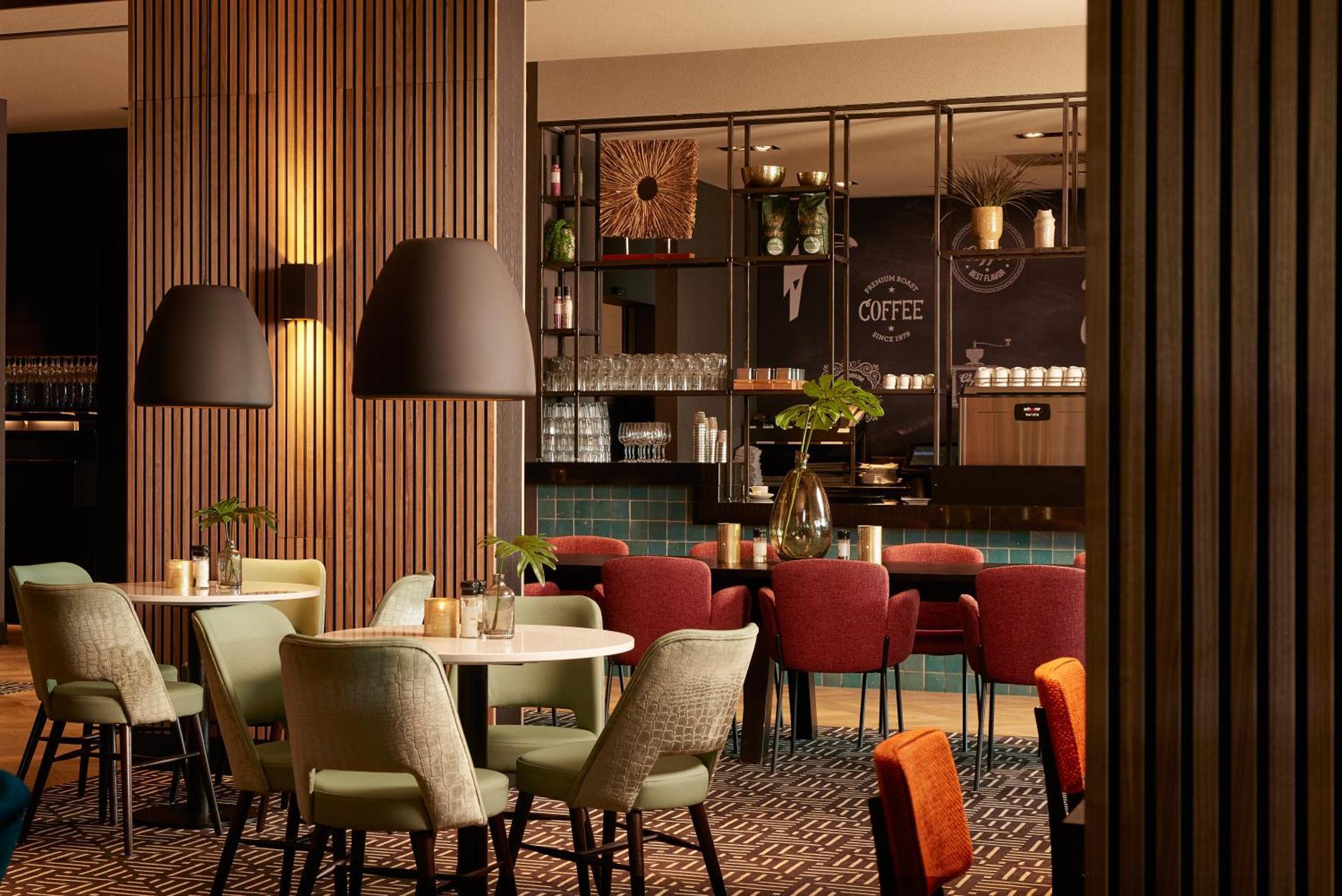 Van Der Valk Hotel Вейнендаал Екстериор снимка
